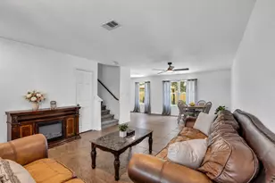 16718 Warbler Dr, Conroe, TX 77385 - Photo 6