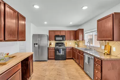 16718 Warbler Drive, Conroe, TX 77385 - Photo 14