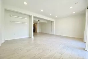 1259 Blalock Rd, Houston, TX 77055 - Photo 2