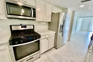 1259 Blalock Rd, Houston, TX 77055 - Photo 10