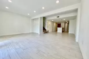 1259 Blalock Rd, Houston, TX 77055 - Photo 4