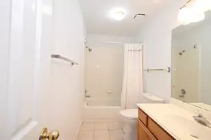 9338 Corner Oaks Ln, Houston, TX 77036 - Photo 32