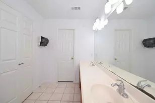 9338 Corner Oaks Ln, Houston, TX 77036 - Photo 42