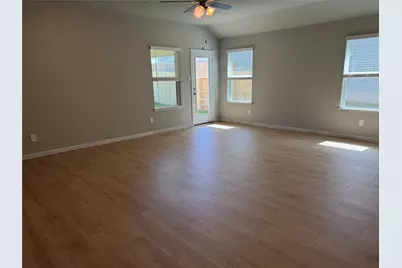 1005 Legrand Street, Brenham, TX 77833 - Photo 4