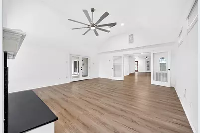 4619 Breckenridge Drive, Houston, TX 77066 - Photo 14