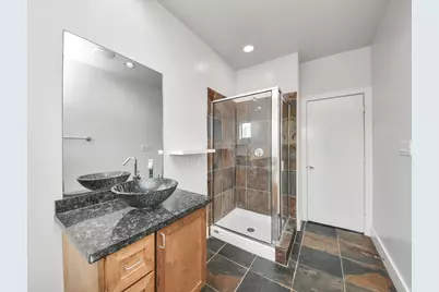 2911 Chartres Street, Houston, TX 77004 - Photo 32