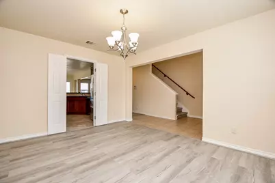 10439 Lauren Creek Drive, Baytown, TX 77523 - Photo 8