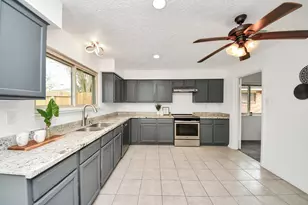 16610 Quail Prairie Dr, Houston, TX 77489 - Photo 6