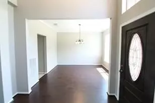 15618 Claremont Ct, Sugar Land, TX 77498 - Photo 2