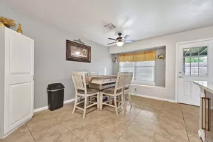 3902 Cary Creek Dr, Baytown, TX 77521 - Photo 10