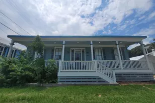 1409 Moody St, Galveston, TX 77550 - Photo 2