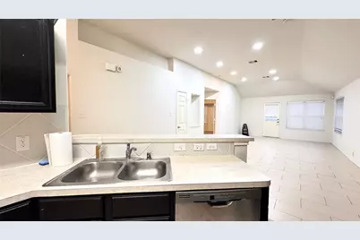 6818 Hampden Point Court, Houston, TX 77040 - Photo 6