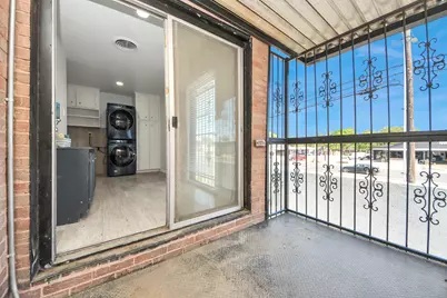 2711 Briarhurst Drive #18, Houston, TX 77057 - Photo 36