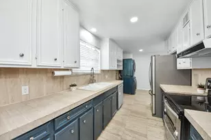 2711 Briarhurst Dr, Houston, TX 77057 - Photo 2