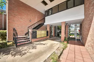 2711 Briarhurst Dr, Houston, TX 77057 - Photo 38