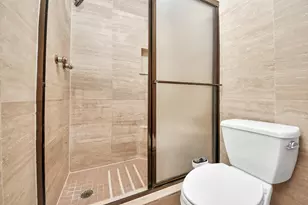 2711 Briarhurst Dr, Houston, TX 77057 - Photo 18
