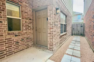 17035 Amarose Dr, Houston, TX 77090 - Photo 2