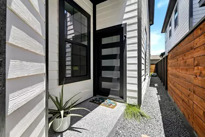 5209 Canal Street, Houston, TX 77011 - Photo 2