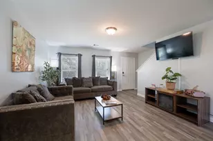 196 Goldenrod, Livingston, TX 77351 - Photo 2