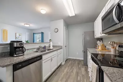 196 Goldenrod, Livingston, TX 77351 - Photo 8