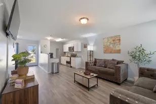 196 Goldenrod, Livingston, TX 77351 - Photo 4