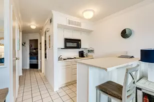 6300 Seawall Blvd, Galveston, TX 77551 - Photo 8