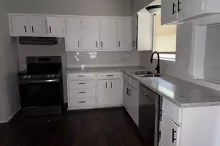 6122 Glenhurst Dr, Houston, TX 77033 - Photo 6