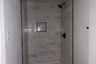 6122 Glenhurst Dr, Houston, TX 77033 - Photo 12