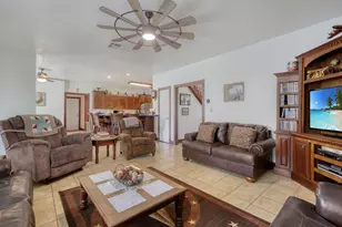 26 Woodland Hills Dr, Huntsville, TX 77320 - Photo 14