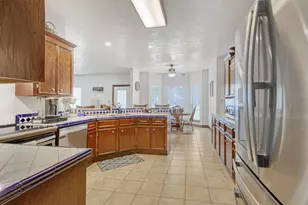 26 Woodland Hills Dr, Huntsville, TX 77320 - Photo 20