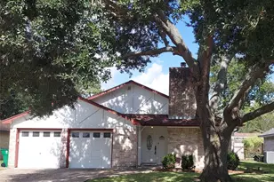 1305 Sagebrush St, Angleton, TX 77515 - Photo 1