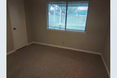 1305 Sagebrush Street, Angleton, TX 77515 - Photo 8