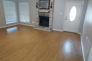 1305 Sagebrush St, Angleton, TX 77515 - Photo 2