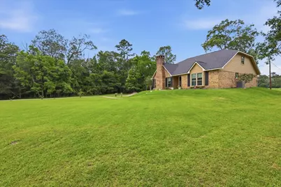 330 W Pineshadows Drive, Sour Lake, TX 77659 - Photo 40