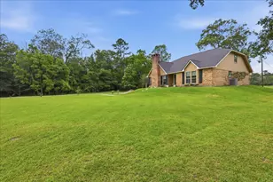 330 W Pineshadows Dr, Sour Lake, TX 77659 - Photo 40