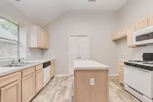 3026 Silver Spring Trail, Katy, TX 77449 - Photo 16