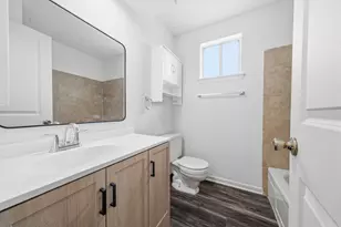 802 E Stadium Ct, Friendswood, TX 77546 - Photo 20