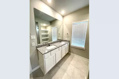 5026 Mint Orchard Drive, Houston, TX 77066 - Photo 10