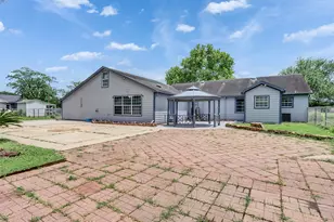 2000 Bob Smith Rd, Baytown, TX 77521 - Photo 24