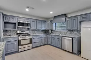 2000 Bob Smith Rd, Baytown, TX 77521 - Photo 10