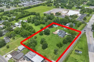 2000 Bob Smith Rd, Baytown, TX 77521 - Photo 34