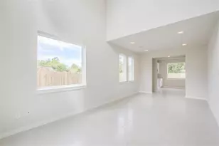4501 Stassen St, Houston, TX 77051 - Photo 8