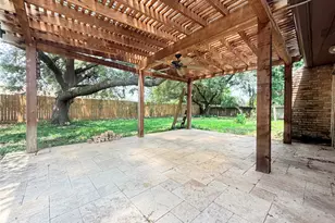 804 Driftwood St, League City, TX 77573 - Photo 18