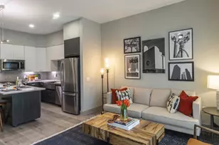 401 W 25th St St, Houston, TX 77008 - Photo 2