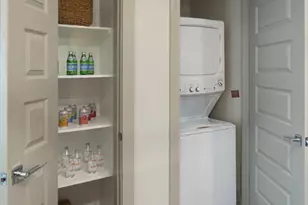 401 W 25th St St, Houston, TX 77008 - Photo 14