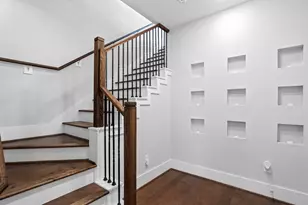 1114 W 15th 1/2 St, Houston, TX 77008 - Photo 16