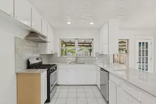 3302 Chestershire Dr, Pasadena, TX 77503 - Photo 10