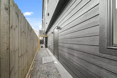 313 N Nagle Street, Houston, TX 77003 - Photo 46