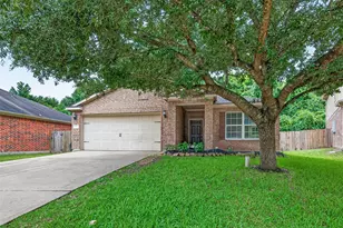 12114 Estelle Ln, Pinehurst, TX 77362 - Photo 2