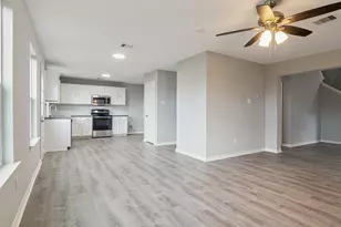 5607 Violet Path Ln, Houston, TX 77085 - Photo 6